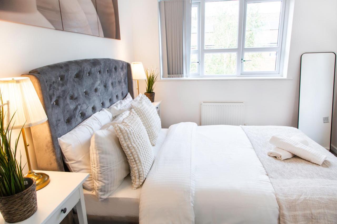 Cozy Townhouse In The Heart Of Greater Manchester Villa Exterior foto